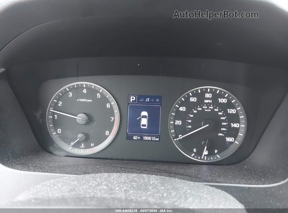 5NPE24AF0HH504749 2017 HYUNDAI SONATA Red უკანა სავარძლების ხედი