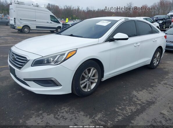 5NPE24AF6GH274195 2016 HYUNDAI SONATA White წინა მარცხენა ხედი სამი მეოთხედიდან