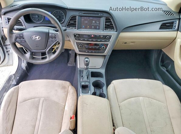 5NPE34AF2HH498529 2017 HYUNDAI SONATA White Vista del salpicadero