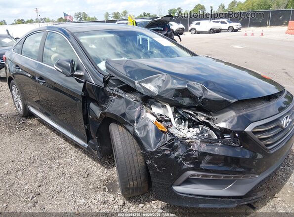 5NPE34AF2HH577358 2017 HYUNDAI SONATA Черный Вид спереди