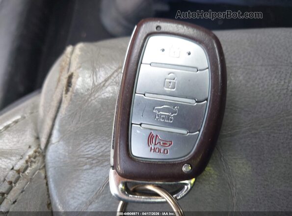 5NPE34AF5HH447123 2017 HYUNDAI SONATA Red Առջևի վահանակի տեսք