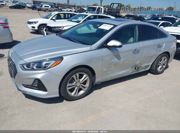 5NPE34AF8JH695968 2018 HYUNDAI SONATA Silver Передня ліва чверть