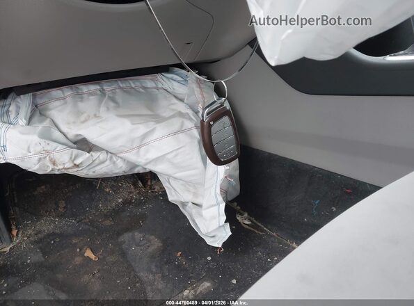 5NPE34AFXJH665872 2018 HYUNDAI SONATA Серебряный Вид панели приборов