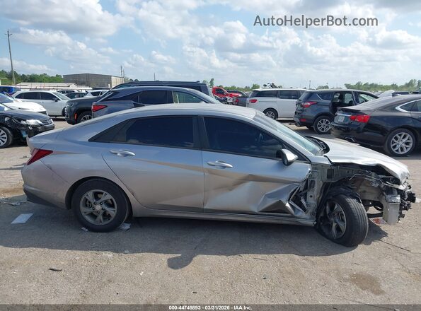 5NPLL4AG5MH045757 2021 HYUNDAI ELANTRA Silver Rear interior view