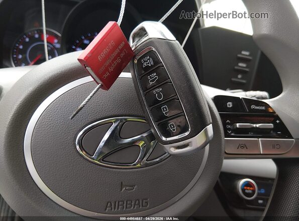 5NPLM4AG0MH021945 2021 HYUNDAI ELANTRA White 
