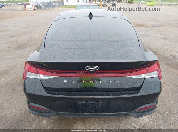 5NPLM4AG3NH066993 2022 HYUNDAI ELANTRA Black 