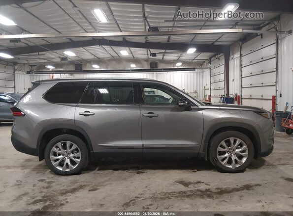 5TDACAB57TS072986 2026 TOYOTA LIMITED Серый Вид задней части салона