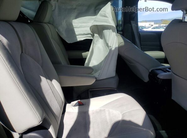 5TDADAB54SS018122 2025 TOYOTA HIGHLANDER HYBRID Gray Widok wnętrza z tyłu