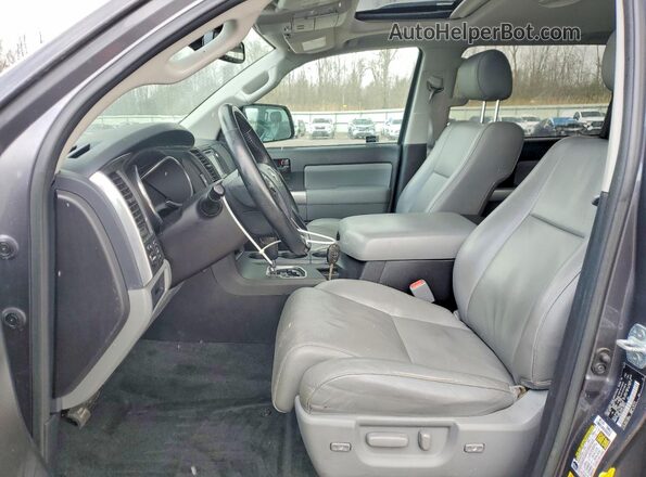 5TDBY5G13JS158117 2018 TOYOTA SEQUOIA Gray Vista interior delantera