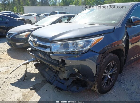 5TDBZRFH2KS959349 2019 TOYOTA LE Blue Front view