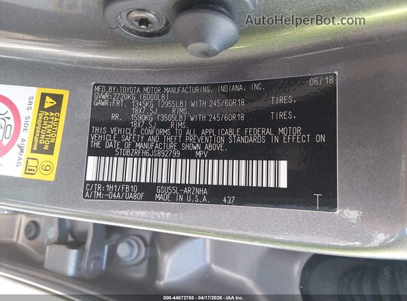 5TDBZRFH6JS892799 2018 TOYOTA LE Gray Vista del compartimento del motor