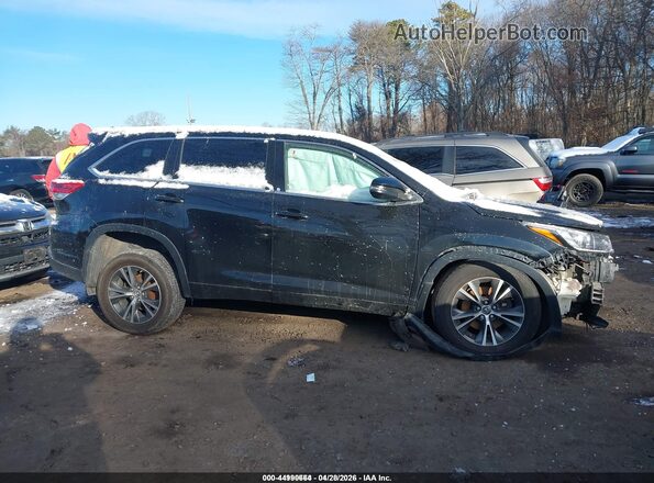 5TDBZRFH7HS409170 2017 TOYOTA LE Black Вид щитка приладів