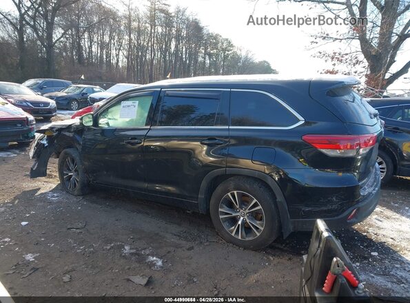 5TDBZRFH7HS409170 2017 TOYOTA LE Black Вид задньої частини салону