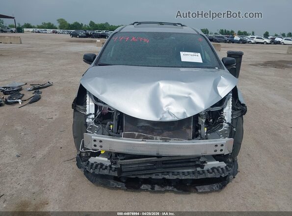 5TDCSKFC9SS165081 2025 TOYOTA SIENNA Silver უკანა სალონის ხედი