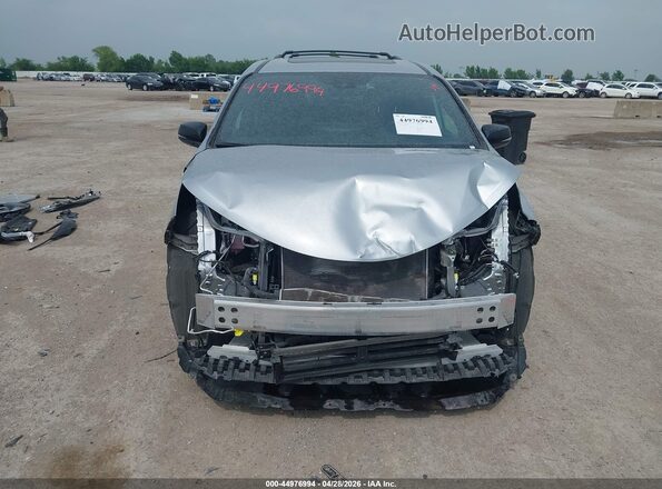 5TDCSKFC9SS165081 2025 TOYOTA SIENNA Silver წინა ხედი
