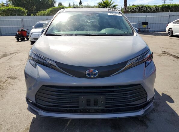 5TDCSKFCXRS114232 2024 TOYOTA SIENNA Gray 