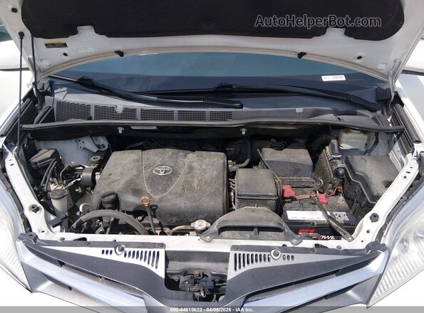 5TDDZ3DC2LS242495 2020 TOYOTA LE White Вид ззаду