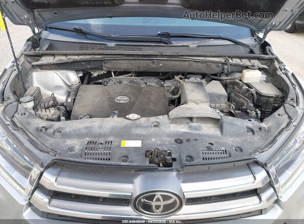 5TDDZRFH0JS876865 2018 TOYOTA LIMITED Silver Rear view