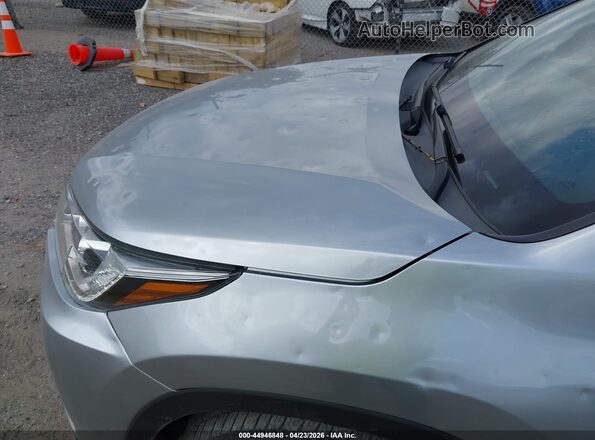 5TDDZRFH0JS876865 2018 TOYOTA LIMITED Silver Front view