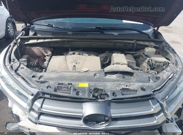 5TDDZRFH6JS869581 2018 TOYOTA LIMITED Maroon Հետևի տեսք