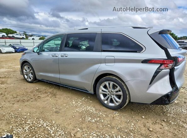 5TDERKEC8MS027038 2021 TOYOTA SIENNA Silver Հետևի ձախ