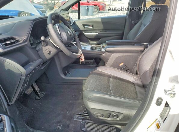 5TDESKFC2SS159972 2025 TOYOTA SIENNA White Front interior view