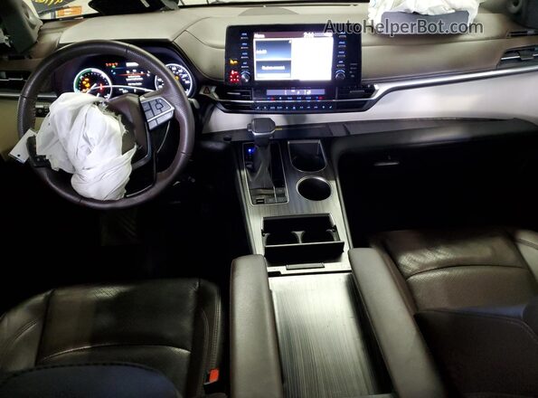 5TDESKFC5NS062804 2022 TOYOTA SIENNA Black 