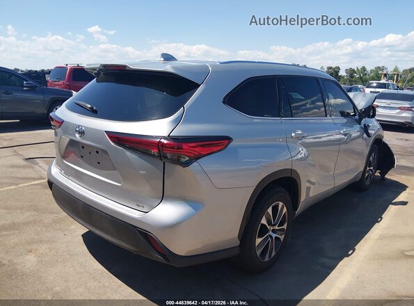 5TDGZRAH2MS538098 2021 TOYOTA LE Silver Задня права чверть