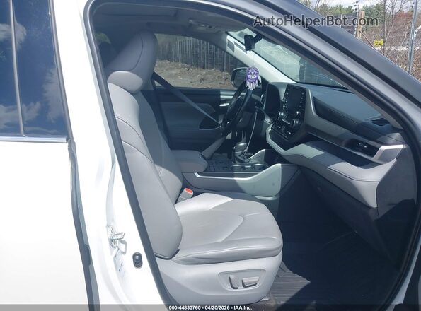 5TDGZRBH2LS501632 2020 TOYOTA LE White 
