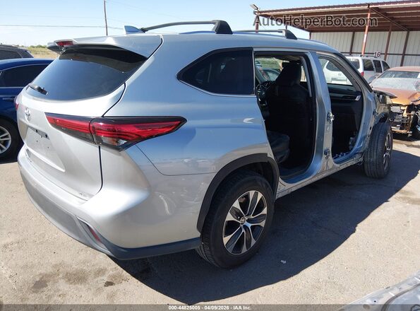 5TDHZRAH4MS514535 2021 TOYOTA LE Silver Задня права чверть