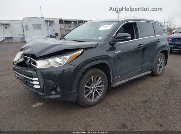 5TDJGRFH2JS040256 2018 TOYOTA LE Black Vista tres cuartos delantera izquierda