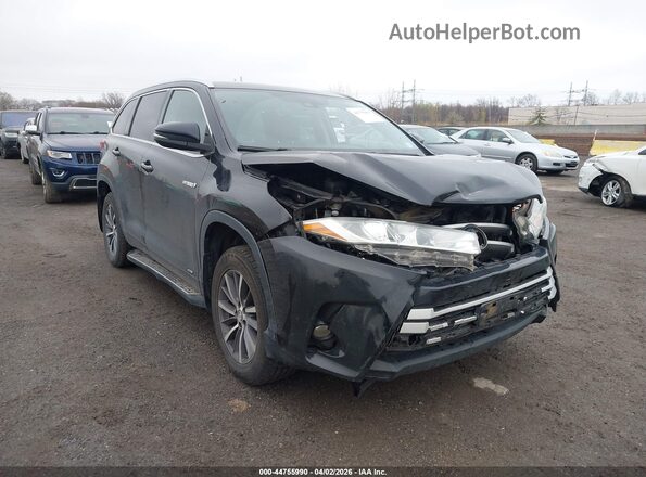 5TDJGRFH2JS040256 2018 TOYOTA LE Black Vista frontal