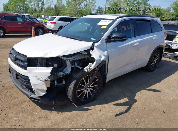 5TDJZRFH3JS536757 2018 TOYOTA HIGHLANDER White Առջևի ձախ երեք քառորդ տեսարան