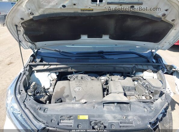 5TDJZRFH3JS536757 2018 TOYOTA HIGHLANDER White Հետևի տեսք
