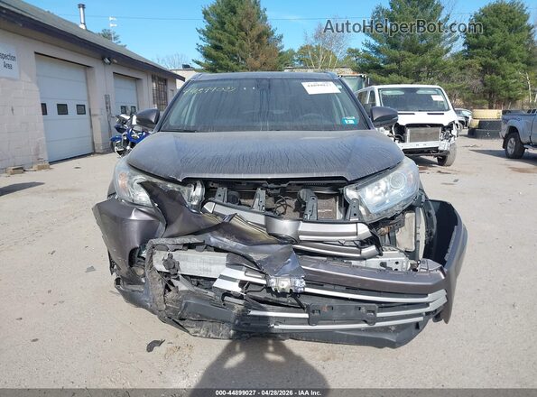 5TDJZRFH3JS884946 2018 TOYOTA LE Gray Вид щитка приладів