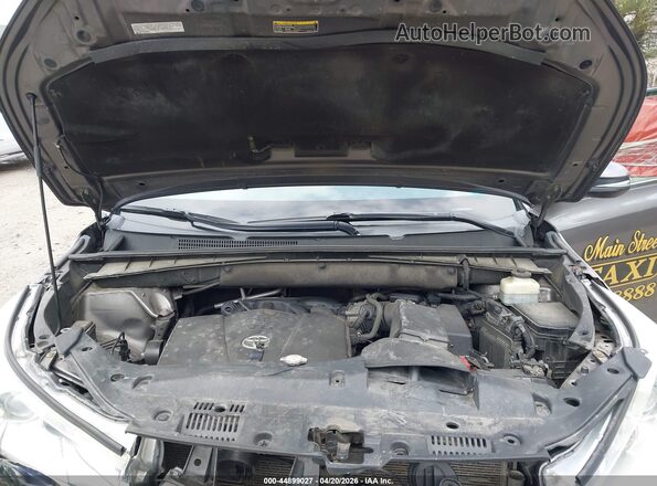 5TDJZRFH3JS884946 2018 TOYOTA LE Gray Вид ззаду