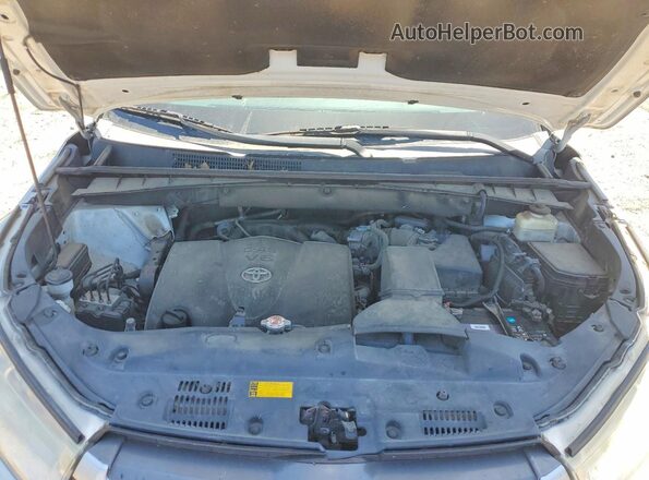 5TDJZRFH4JS528974 2018 TOYOTA LE White Շարժիչի բաժամունքի տեսք