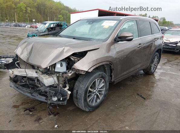 5TDJZRFH7JS866546 2018 TOYOTA LE Brown Przód lewy