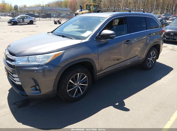 5TDJZRFH9JS486897 2018 TOYOTA LE Gray Front left