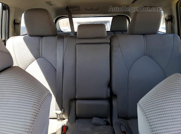 5TDKDRAH4PS020586 2023 TOYOTA HIGHLANDER Silver Vista de los asientos traseros