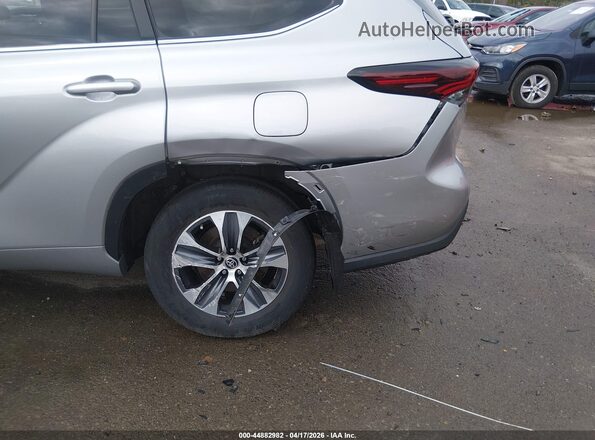 5TDKDRBH3RS532471 2024 TOYOTA LE Silver Դիմացի տեսք
