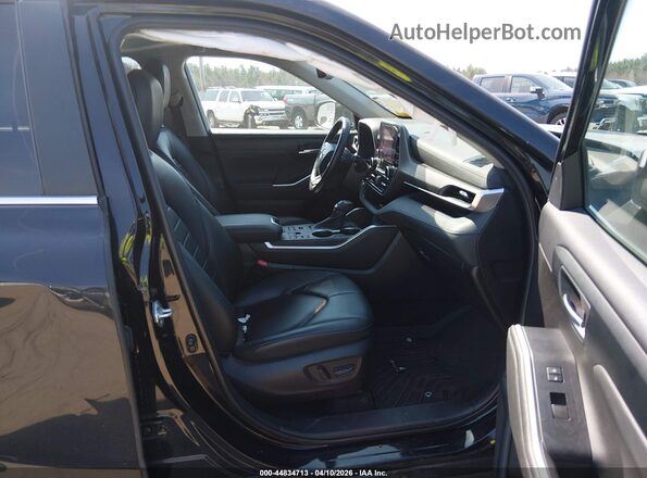 5TDKDRBH9PS503358 2023 TOYOTA LE Black Front interior view