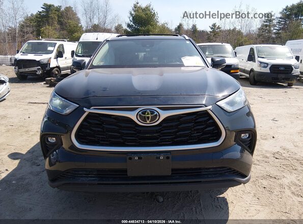 5TDKDRBH9PS503358 2023 TOYOTA LE Black Rear interior view