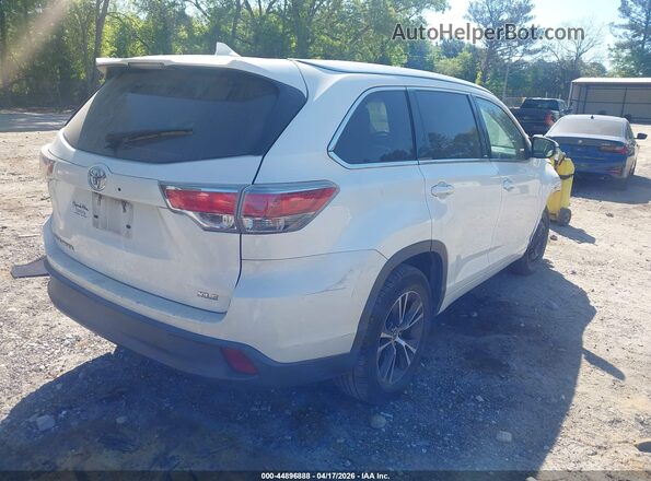 5TDKKRFH2GS175457 2016 TOYOTA LE Белый Задняя правая четверть