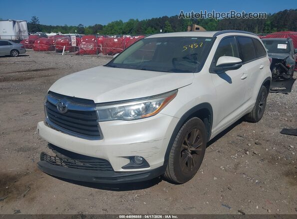 5TDKKRFH2GS175457 2016 TOYOTA LE Белый Передняя левая четверть
