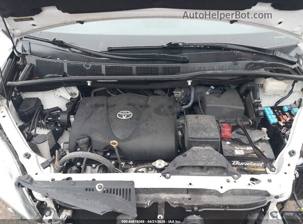 5TDKZ3DC8JS921658 2018 TOYOTA LE White Widok z tyłu