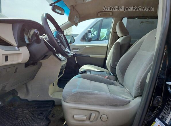 5TDKZ3DCXHS816680 2017 TOYOTA LE Black Вид салону спереду