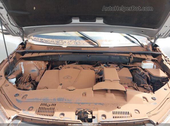 5TDKZRFH0KS567115 2019 TOYOTA LE Silver უკანა ხედი