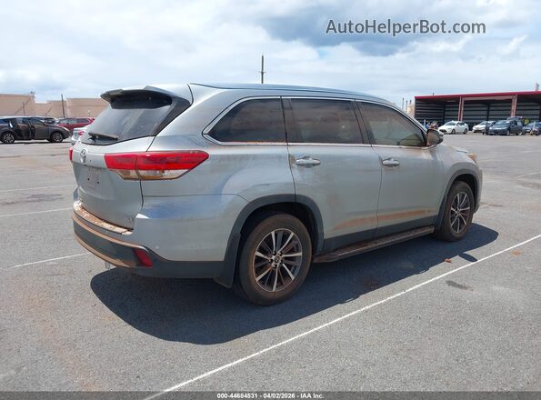 5TDKZRFH0KS567115 2019 TOYOTA LE Silver უკანა მარჯვენა