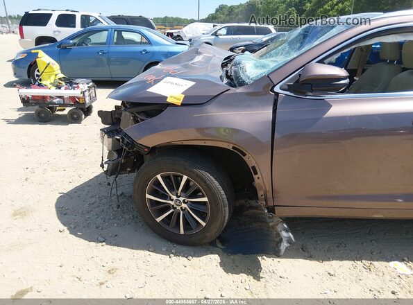 5TDKZRFH1JS247509 2018 TOYOTA LE Brown 